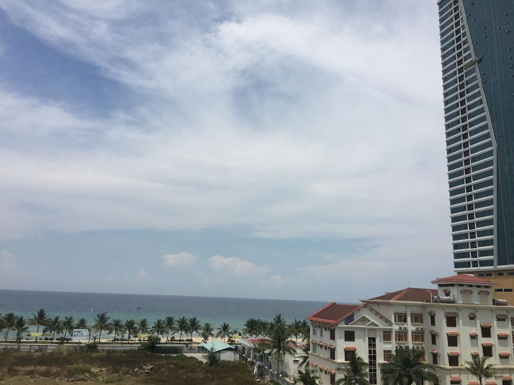 Hidden Hotel Danang Exterior photo